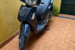 Kymco People 300