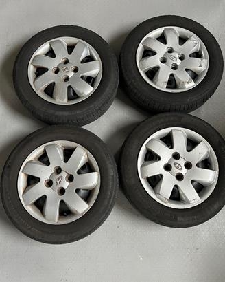 cerchi gommati hyundai i10
