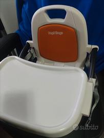 seggiolino alzasedia pappa peg perego