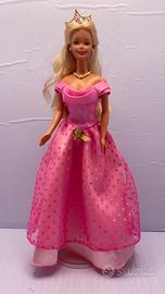Barbie in vestito rosa