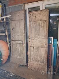 portone in legno due ante 