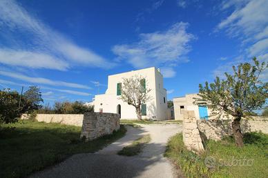 CASA DI CORTE A OSTUNI