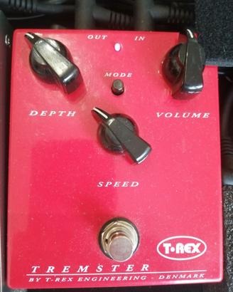 Pedale effetto tremolo T Rex trmster