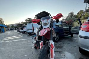 2022 SWM SM 125 R
