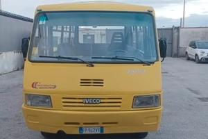 iveco cacciamali scuolabus