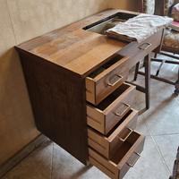 Necchi 523 macchina da cucire con mobile cassetti