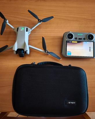 Dji mini 3 + RC con schermo + Custodia 