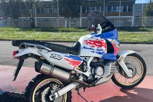 Africa twin xrv 750