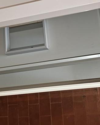lavandino bagno in resina con mobile 