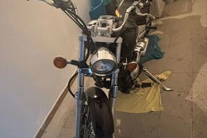 Moto Yamaha Dragstar XVS650