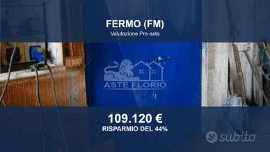 Immobile in asta di 554 m² a Fermo