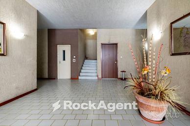 GRAVINA DI CATANIA -VIA SIMILI 4 VANI + TERRAZZA