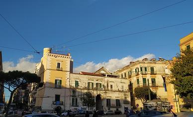 Locale in Piazza San Ciro