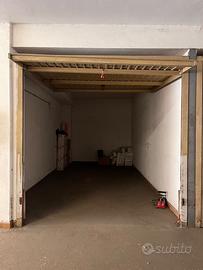 Garage posto auto viale Umberto