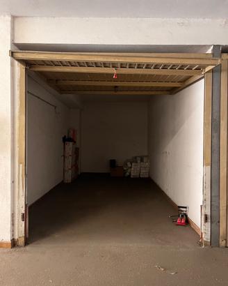 Garage posto auto viale Umberto