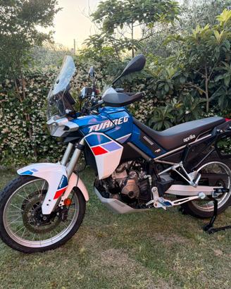 Aprilia tuareg 660