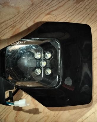 mascherina con faro led