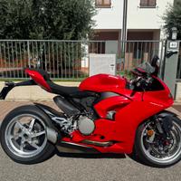 Ducati Panigale V2 - 2024