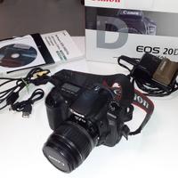 Canon EOS 20D con obiettivo