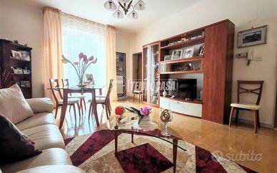 Soluzione indipendente in buono stato. ZONA CENTRA