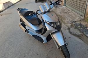 piaggio beverly 250