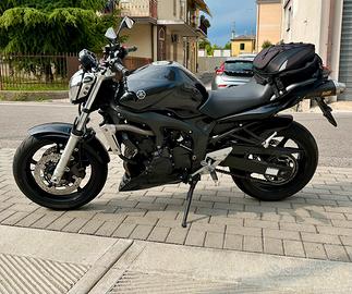 Yamaha FZ6 perfette condizioni