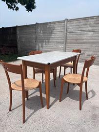 tavolo e sedie Scavolini 