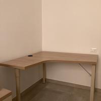 Scrivania, cassettiera e cubi PREZZO TRATTABILE