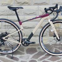 Gravel Cannondale Topstone Carbon Apex 2023 nuova