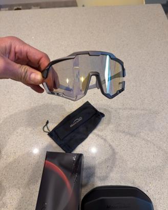 mascherina ciclismo fotocromatica Magicshine