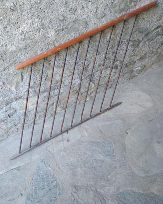 Ringhira in ferro per scala