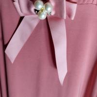 Abito elegante con coprispalle 