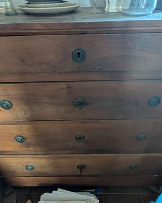 Cassettiera in legno