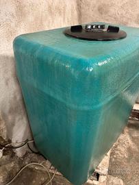 9 serbatoi in vetroresina per acqua potabile