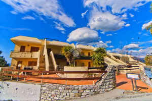 VILLA A SCHIERA A CENTOLA