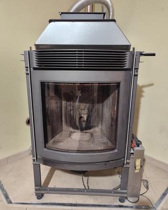 Caminetto monoblocco a pellet Piazzetta MP970