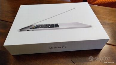 Macbook Pro 15" 2016 i7 2,9GHz 16GB 1TB SSD Radeon