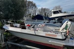 Barca 40cv salpa Napoli