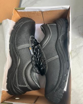 Scarpe antinfortunistiche n43 / 45
