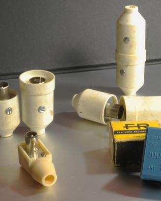 Accessori VINTAGE per TV,spinotti,trasf./impeden.