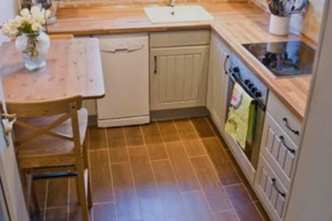 Terreno con casa abitabile