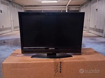 TV / Monitor LCD United 19