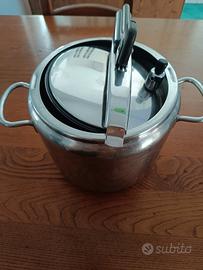 Pentola a pressione AETERNUM