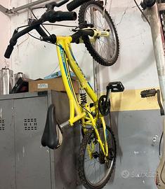 Bici Giallo fluo