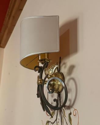 coppia di applique compresa di paralumi