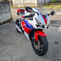Honda cbr 1000 rr fireblade 2014