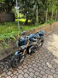 Triumph speed triple 1050