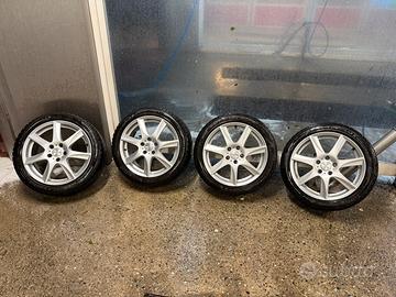 4 Cerchi in lega 17 Dezent 4x100 completi di pneum