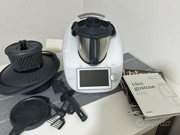 Bimby TM6 + secondo boccale + accessori completi