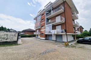 4 LOCALI A VILLANOVA D'ASTI